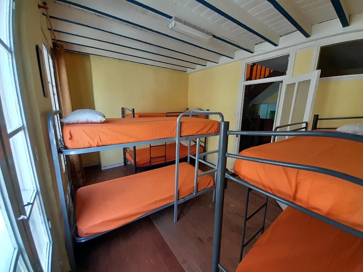 Casa De Peregrinos La Concha Hostel Cudillero Kültér fotó